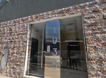 Departamento de 2 ambientes, Parque Patricios · Alquiler de Partamento de 2 Ambientes con Amplio Patio
