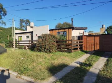Casa · 80m² · 2 Ambientes · 1 Cochera · Oportunidad Imperdible! Casa con Departamento Independiente y Financiacion en Miramar