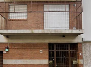 Departamento · 36m² · 2 Ambientes · Depto. 2 Amb Bajas Expensas Solo Para Inversion! Se Transfiere El Contrato Al Nuevo Propietario