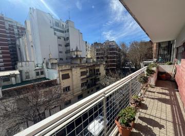 Departamento · 80m² · 4 Ambientes · Departamento 4 Amb. Frente. Balcon. Baño y Toilette. Caballito