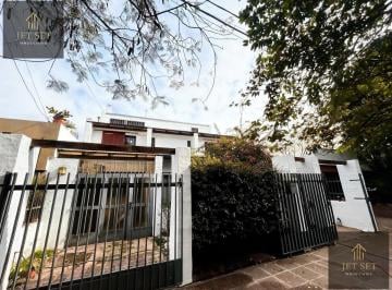 Casa · 257m² · 8 Ambientes · 2 Cocheras · Venta Casa 5 Dorm. en Parque Atlántica, con Patio y Pileta