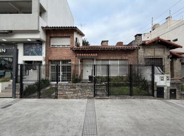Casa · 150m² · 3 Ambientes · 1 Cochera · Casa en Venta Lote Propio Nuñez