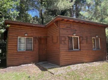 Casa · 140m² · 2 Ambientes · 4 Cocheras · Venta Dos Cabañas en El Bosque Peralta Ramos