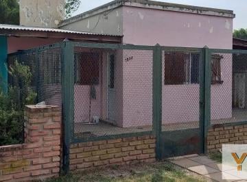 Casa · 100m² · 3 Ambientes · Casa en Venta - 2 Dorm. 1 Baño - Chascomús