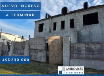Casa · 460m² · 5 Ambientes · Venta Casa a Terminar en Ciudad Evita