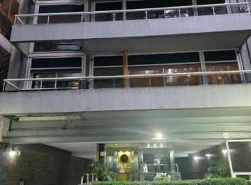 Departamento de 3 ambientes, Belgrano · Semipiso de Tres Ambientes con Dependencia, Cochera y Baulera. Gran Categoria Palier Privado
