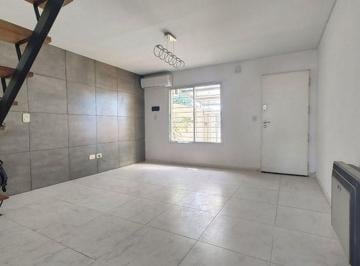 PH · 72m² · 4 Ambientes · 1 Cochera · Venta Ituzaingo Duplex 4 Amb Cochera Apto Credito