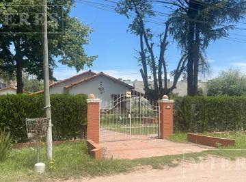 Casa · 300m² · Lote con Vivienda a Refaccionar en Alquiler en Ingeniero Maschwitz
