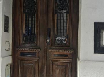 PH · 70m² · 4 Ambientes · Montevideo Entre m. T y Santa Fe - PH 1er Piso X Escaleras - Oportunidad