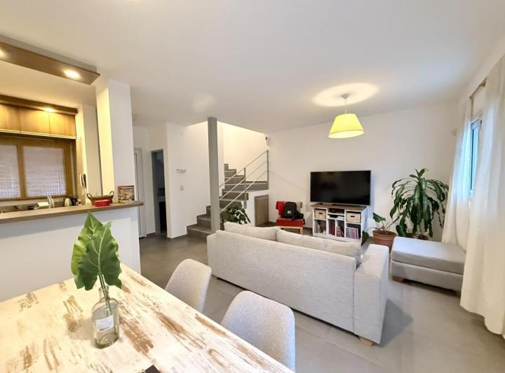 Casa · 90m² · 3 Ambientes · 1 Cochera