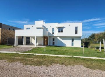 MUN-MUN-1825_2 · Casa 5 Ambientes. | Av Las Chacras 100