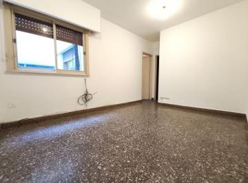 Departamento de 2 ambientes, Caballito · Cómodo 2amb con Lavadero en Gran Ubicación