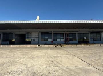 Bodega-Galpón · 2315m² · Depósito Industrial con Oficinas en Alquiler