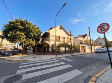 QBM-QB1-1674_2 · Casa 4 Dorm.. | Av Jose Maria Moreno Al 1200