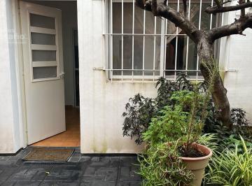PH · 33m² · 2 Ambientes · PH 2 Ambientes Sin Expensas. Excelente Estado Mucha Luz. Patios + Escritorio