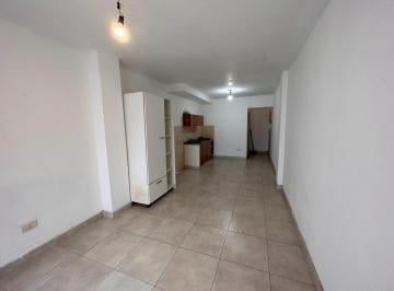 PH · 32m² · 1 Ambiente · Amplio 1 Amb con Patio. Excelente Ubicación!