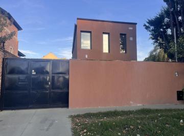 Casa de 3 ambientes, Almirante Brown · Casa a Estrenar con Dos Dorm. y Fondo Libre