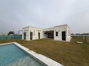 Casa · 150m² · 4 Ambientes · 2 Cocheras · Casa en Alquiler de Tres Dorm. en Villalobos, Pueblos del Plata