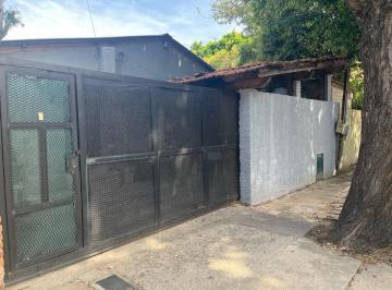 Casa · 80m² · 4 Ambientes · 1 Cochera · Oportunidad. Casa 3 Amb + Mono en Block. Florida