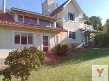 Casa · 200m² · 5 Ambientes · 2 Cocheras · Casa en Venta - 3 Dorm. 2 Baños - 600 m² - General Pueyrredón