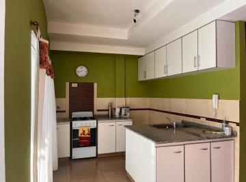Departamento · 92m² · 4 Ambientes · Departamento 4amb, 96 m², con 2 Baños, Excelente Ubicación!