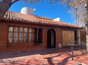 Casa de 7 ambientes, Godoy Cruz · Excelente Propiedad 3/4 Dorm. Barrio Bancario
