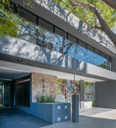 Local comercial · 281m²
