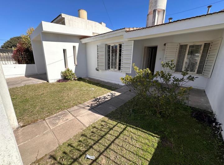 Casa · 110m² · 6 Ambientes · 1 Cochera