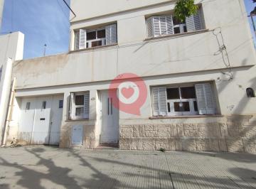 Casa · 285m² · 4 Ambientes · 1 Cochera · Casa en Allen