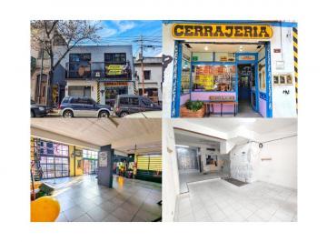 Local comercial , Flores · Tres Locales Comerciales, Venta en Bloque! Oportunidad!