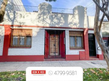 Casa · 200m² · 4 Ambientes · Casa 3 Dorm. Venta - Olivos - Maipu/uzal