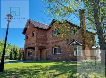 Casa · 450m² · 6 Ambientes · Casa en Alcanfores - Venta - Financiación 40%