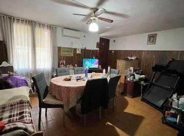 Casa · 120m² · 5 Ambientes · Casa en Venta - 4 Dorm. 2 Baños - 141 m² - Mercedes
