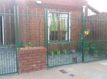 Casa · 100m² · 3 Ambientes · Casa en Venta - 2 Dorm. 2 Baños - Patio - 430 m² - Necochea