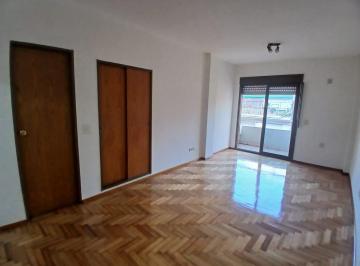 Oficina comercial · 24m² · 1 Ambiente · Oficina en Alquiler en Belgrano Monoambiente Apto Profesional C/balcón.26 m²