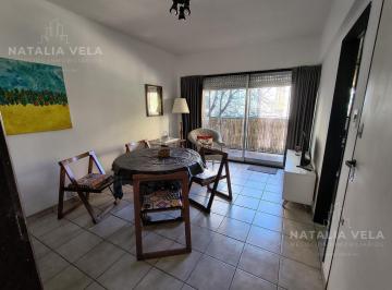 Departamento · 35m² · 2 Ambientes · Alquiler Temporario Amoblado - Departamento 2 Ambientes con Balcón - Flores