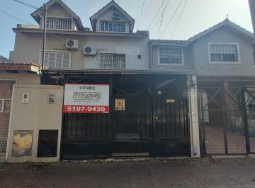 Casa · 100m² · 5 Ambientes · 1 Cochera · Casa Dúplex en Venta en San Fernando, G. B. a. Zona Norte, Argentina