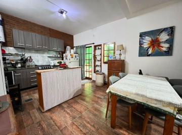 PH · 49m² · 3 Ambientes · Venta PH 3 Ambientes en La Lucila en Planta Baja