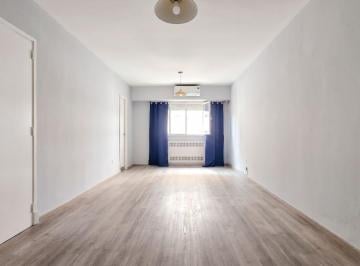 Departamento · 30m² · 1 Ambiente · Alquiler Monoambiente en Recoleta Piso 9 Luminoso