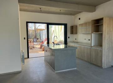 PH · 125m² · 2 Dormitorios · 1 Cochera · Venta de Duplex 2 Dorm. en Tierra Mansa