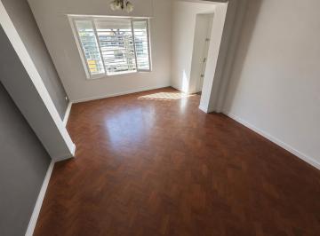 PH · 70m² · 4 Ambientes · PH 1er Piso 4 Ambientes - Excelente Estado y Ubicación