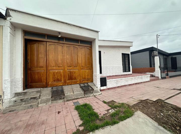 Casa · 115m² · 1 Ambiente · 2 Cocheras