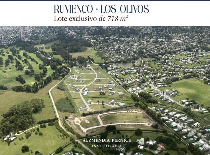 Terreno · 718m²