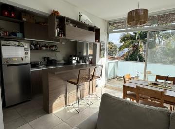 Cocina comedor integrado · 2 Ambientes con Balcón, Cochera y Pileta
