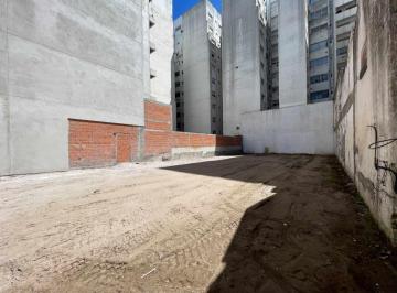 Garage · Alquiler Lote Para Cocheras Zona La Perla