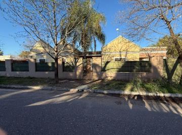 Casa · 123m² · 4 Ambientes · 1 Cochera · Casa en Venta en Villa Rivera Indarte - No Apta Credito