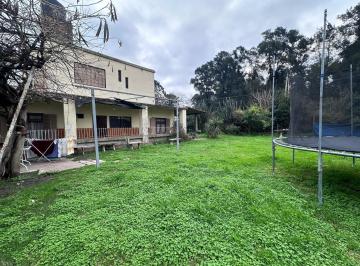 Casa · 5 Ambientes · 1 Cochera · Casa de 5 Ambientes Pileta Parque Financiacion Privada en Gonzalez Catan