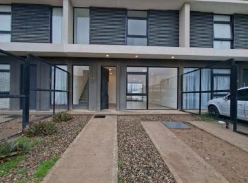 PH de 4 ambientes, Plottier · Alquilo Duplex 3 Dorm. Altos Alberdi 2 Plottier.