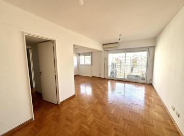 Departamento · 80m² · 4 Ambientes · Alquiler Departamento de 3 Amb en Recoleta Balcon Luminoso