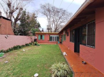 Casa · 140m² · 4 Ambientes · 4 Cocheras · Casa en Villa de Mayo